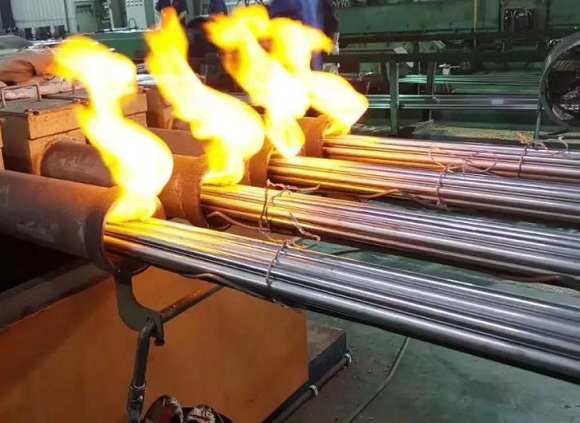 304不銹鋼管是如何生產(chǎn)的？